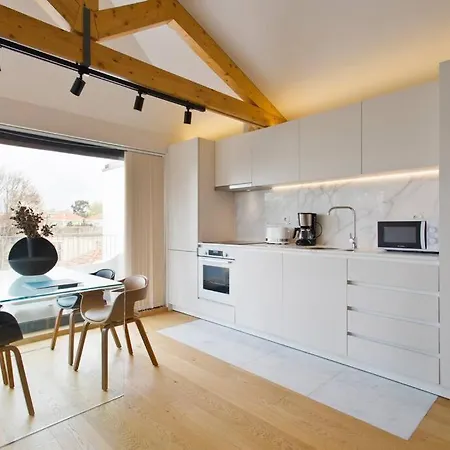 Boutique Rentals-primrose Terrace&garage * 波尔图