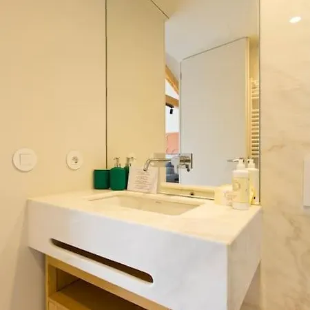 Boutique Rentals-primrose Terrace&garage * 波尔图