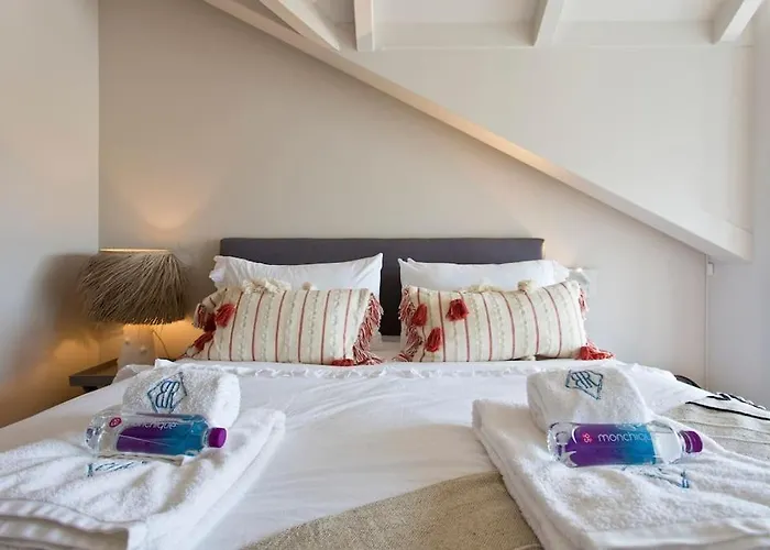 Boutique Rentals-primrose Terrace&garage Oporto