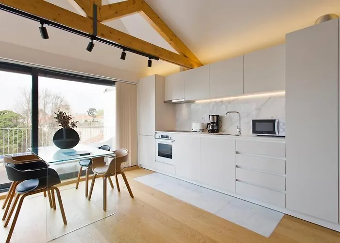 Boutique Rentals-primrose Terrace&garage * Oporto